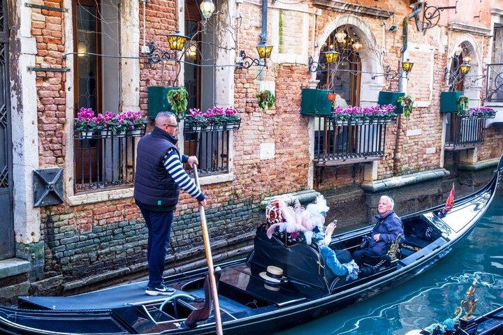 Enjoy A Private Gondola Ride In Venice