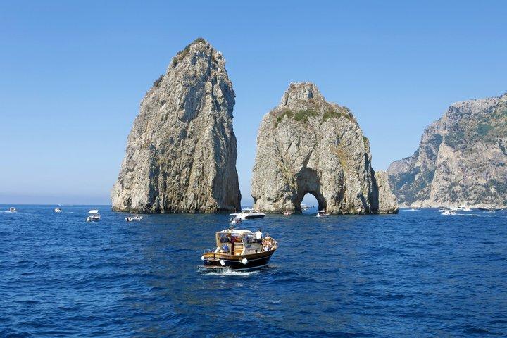 Capri Boat & Land Tour from Sorrento with Limoncello Tasting
