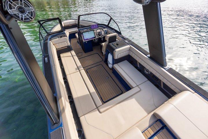 25ft Private Fully Electric Boat Charter on South Lake Tahoe