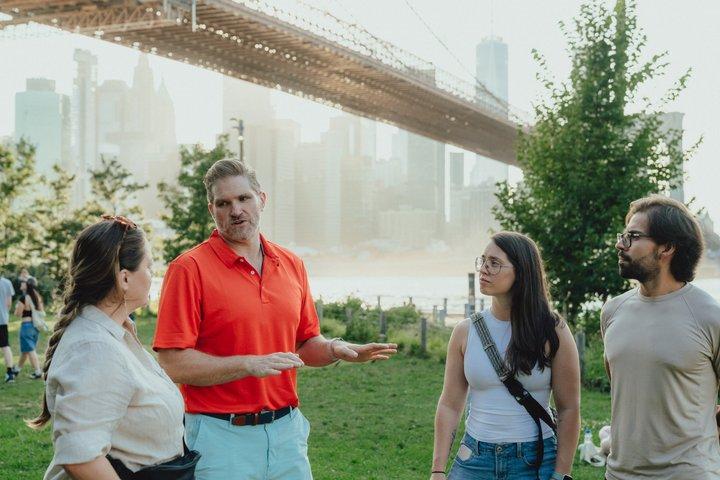 Brooklyn Bridge, Brooklyn Heights & DUMBO Walking Tour