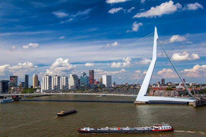 Rotterdam Walking Tour with Audio Guide on Your Smartphone