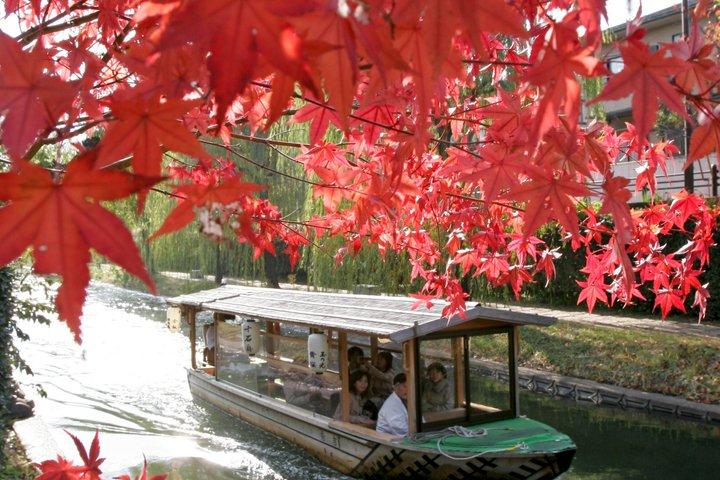 Kyoto Fushimi Tour with Canal Boat Ride and Sake Tasting