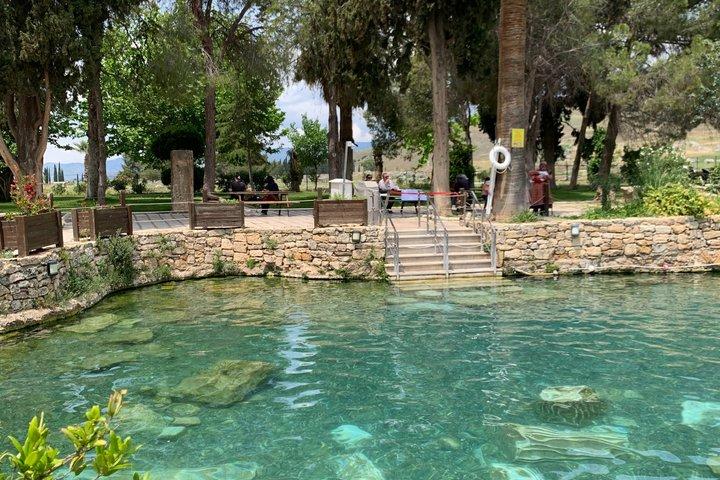 Izmir Pamukkale & Hierapolis Day Tour With Lunch