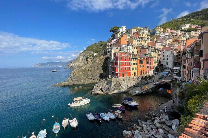 Cinque Terre Full Day Tour with Optional Pisa Stop from Florence