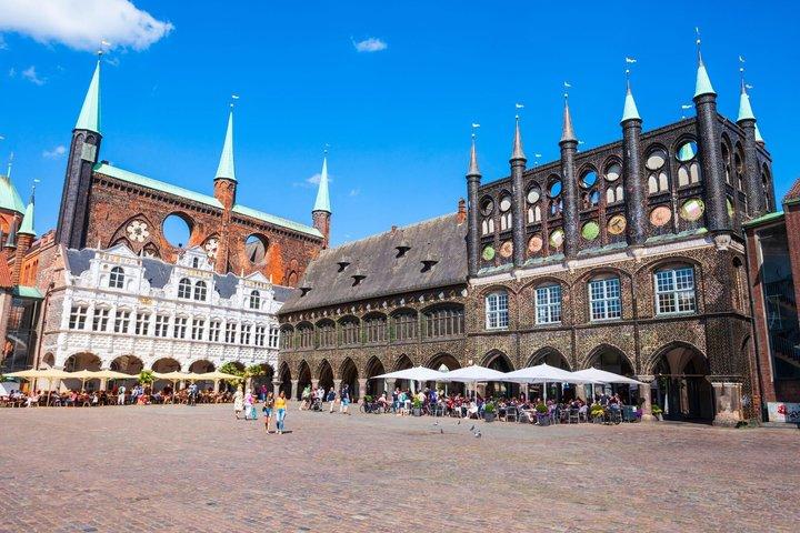 Lübeck Scavenger Hunt & Highlights Self-Guided Walking Tour