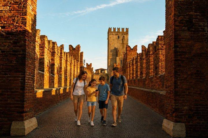 Verona Scavenger Hunt & Highlights Self-Guided Walking Tour