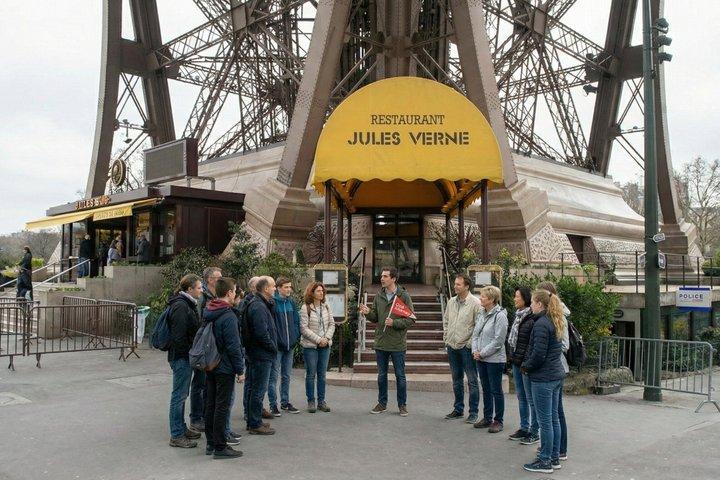 Eiffel Tower Elevator Tour with Interactive Guide+Optional Summit