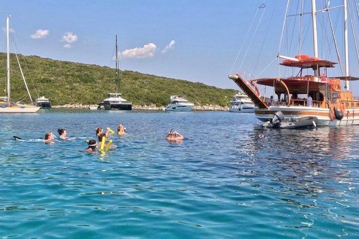 Half-Day Cruise-Athens Riviera Swim & Greek BBQ Cruise