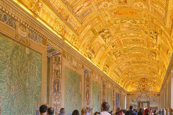 Vatican Museums & Sistine Chapel Fast Track Audio or Guided Tour