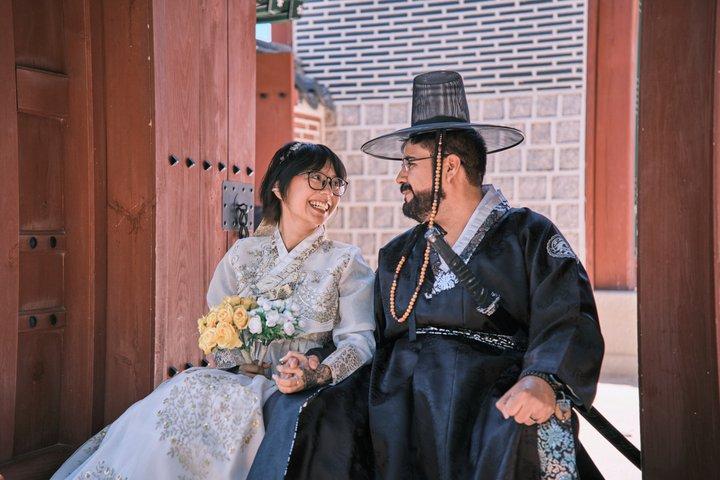 Cinematic Hanbok Photoshoot at Seoul Gyeongbokgung