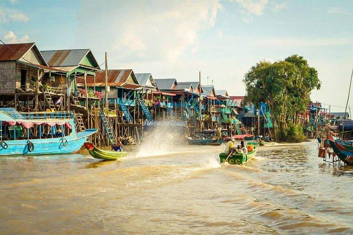 Kampong Phluk Floating Village Tour by Boat