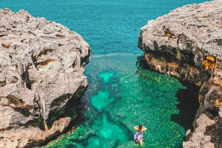 West Nusa Penida Tour Snorkeling Kelingking Beach and Lunch