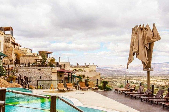 Istanbul: 2-Day Cappadocia Trip with Flights & Cave Hotel