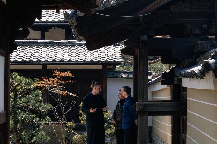 Gion & Higashiyama with a private Tour Guide in German or English