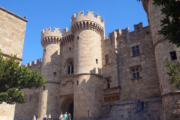 Rhodes Old Town Scavenger Hunt & Self-Guided Walking Tour