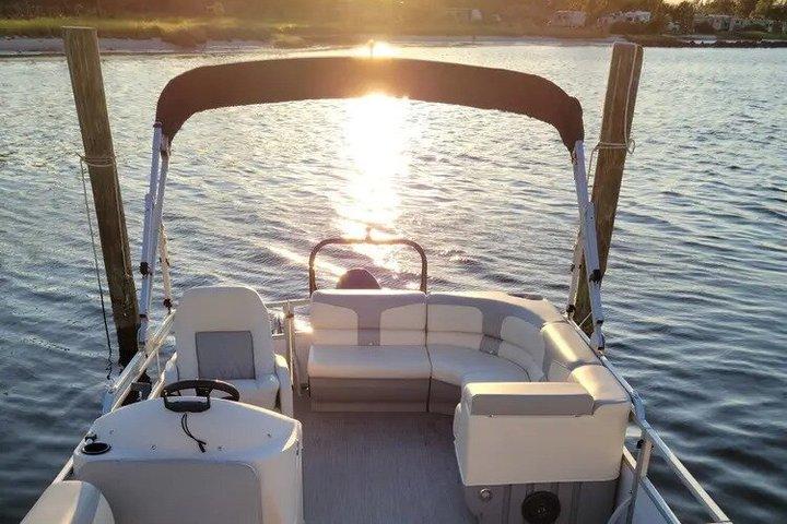 25ft Pontoon Rental at St. Andrews State Park