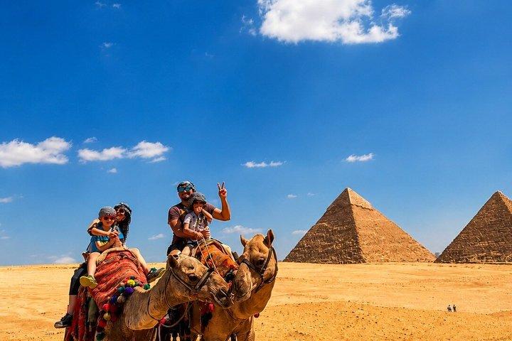 Private Giza Pyramids, Citadel & Historic Mosques Tour