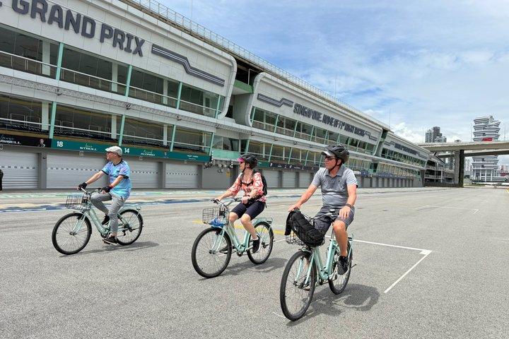 2 Hour Cycling Adventure Through Singapore River and Marina Bay