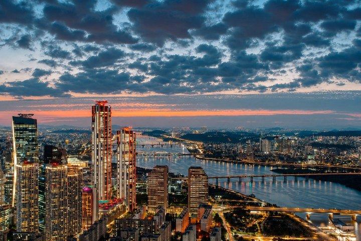 Seoul Han River Night Cruise: 63 Building & Gwangjang Market