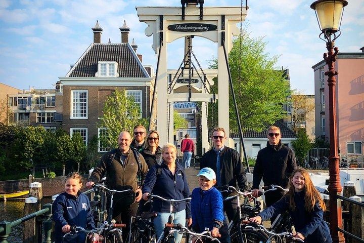 Amsterdam Bicycle Tour with Guide in English