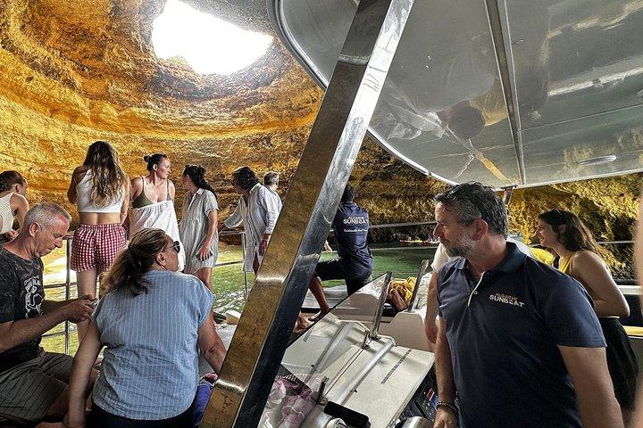 Portimão: Benagil Caves & Golden Coast Eco Catamaran Tour