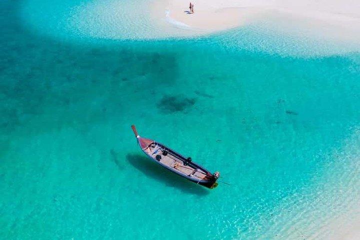Prison island and Nakupenda Sandbanks with lunch