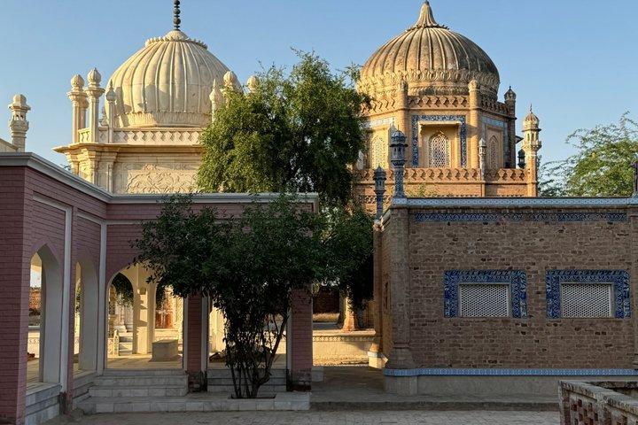 Private 3-Day Multan, Bahawalpur & Derawar Fort Heritage Tour