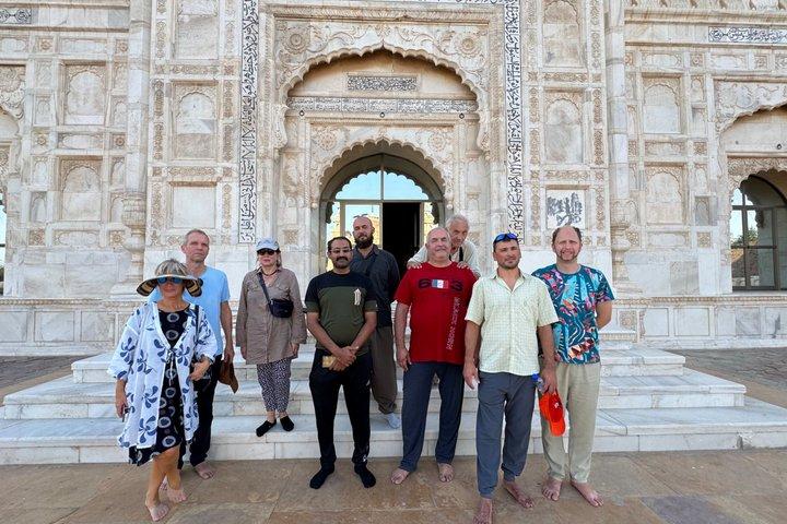 Private 3-Day Multan, Bahawalpur & Derawar Fort Heritage Tour