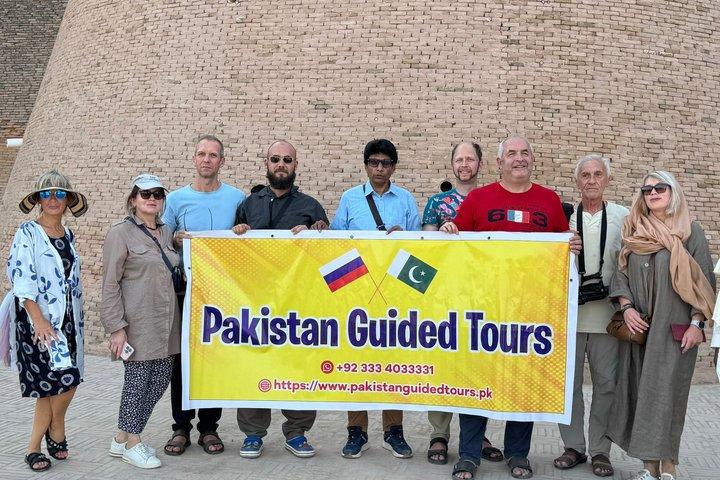 Private 3-Day Multan, Bahawalpur & Derawar Fort Heritage Tour