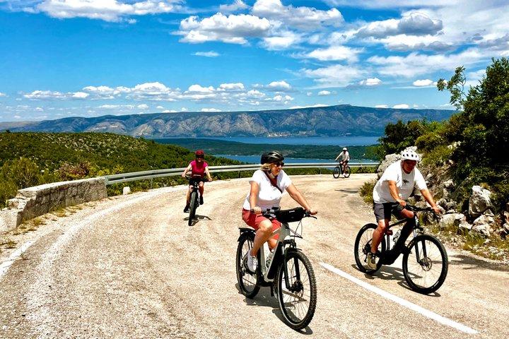Lavender Fields & Villages: Private E-Bike Tour with Swim Stop