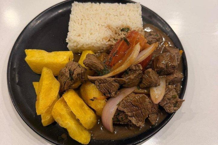 Cooking Class: Lomo Saltado, Papa Huancaina, Pisco Sour in Cusco