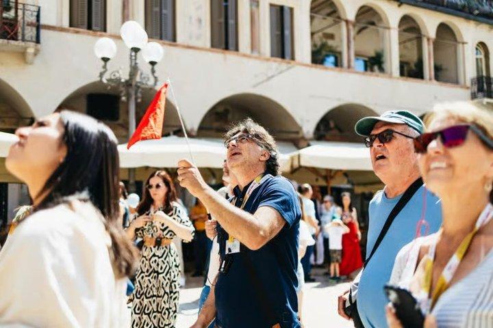 Juliet's Verona & a Sirmione Cruise on Lake Garda from Milan