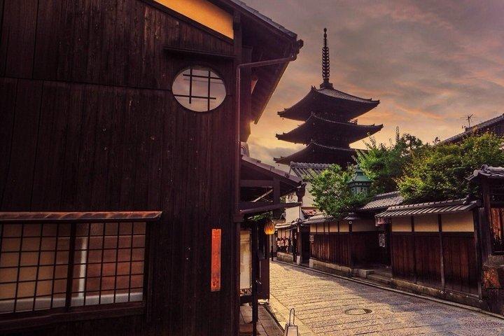 Kyoto Gion Geisha District & Hidden Gems Walking Tour