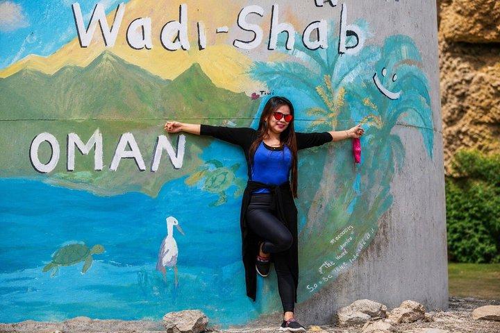Sharing Tours to Wadi Shab with Sinkhole and Fins Beach
