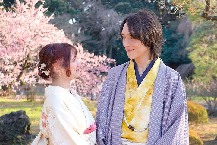 Tokyo: Kimono Rental inside Shinjuku Gyoen National Garden