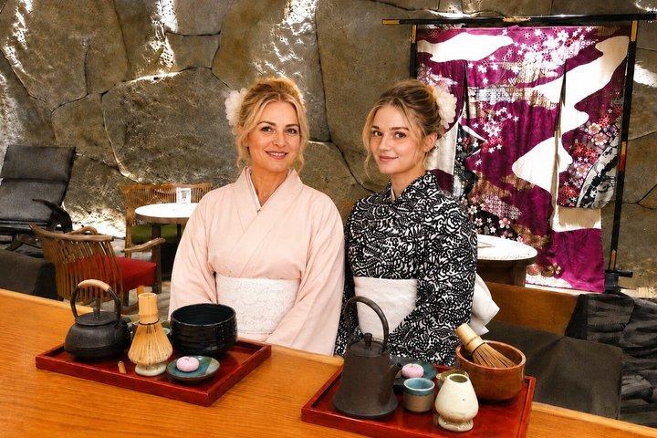 Special JAPAN Package: Luxury Kimono shoot & Premium Tea Tasting