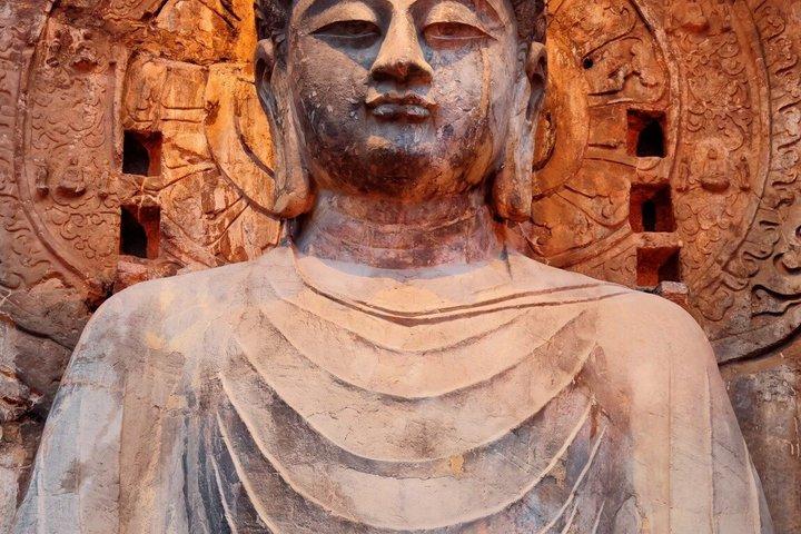 Luoyang Private Day tour to Longmen Grottoes and Shaolin temple